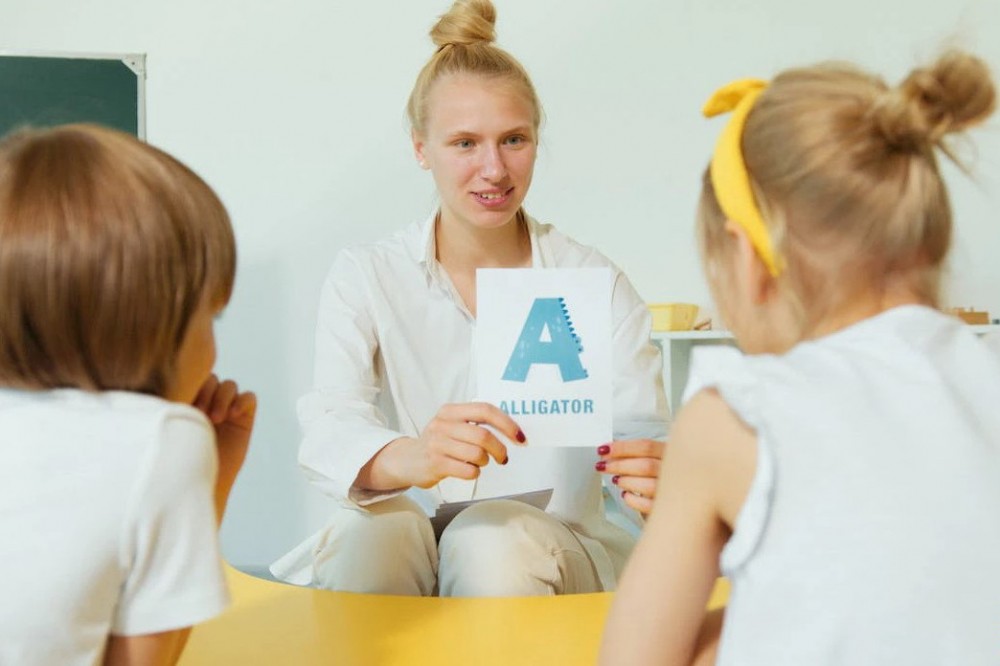 Школи Тернополя з посиленим вивченням англійської: приватні та державні варіанти